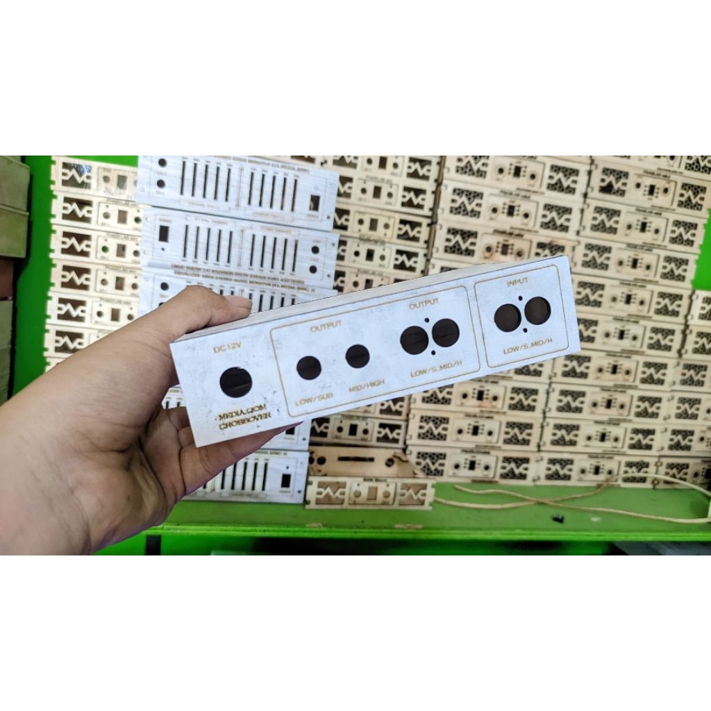 Box wadah crossover 2way DC  p18cm