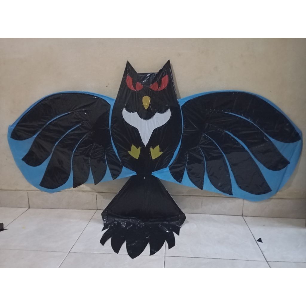 layang layang celepuk kebat / burung hantu