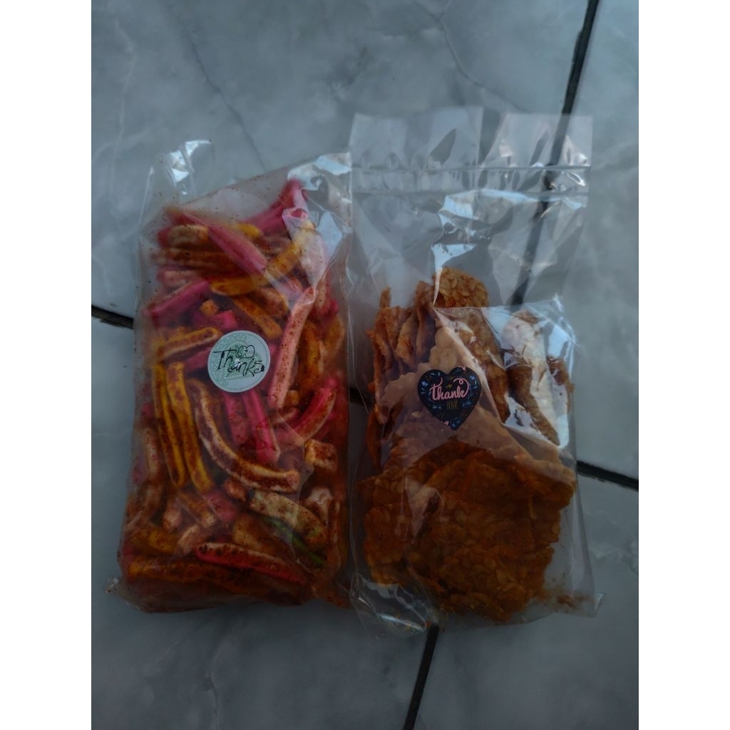 

1 Paket Kentang Goreng dan Keripik Tempe