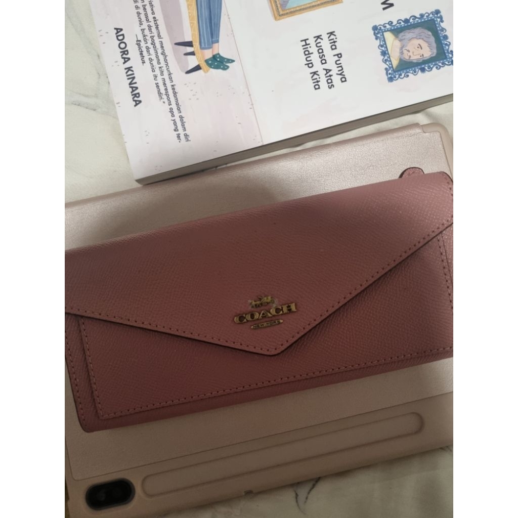 dompet pink coach