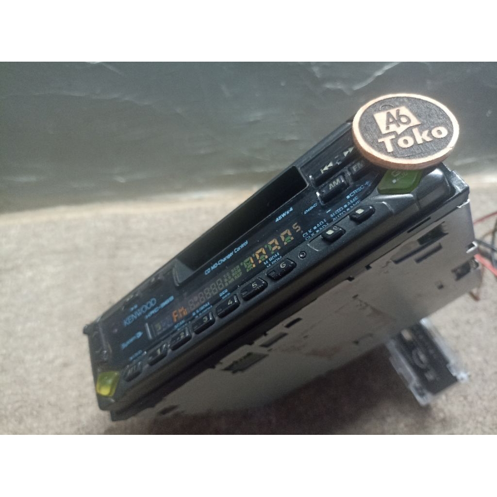 Kenwood KRC-369 | Head Unit Tape Mobil Retro | Output 4x26W | FM1 FM2 FM3 AM | Equalizer
