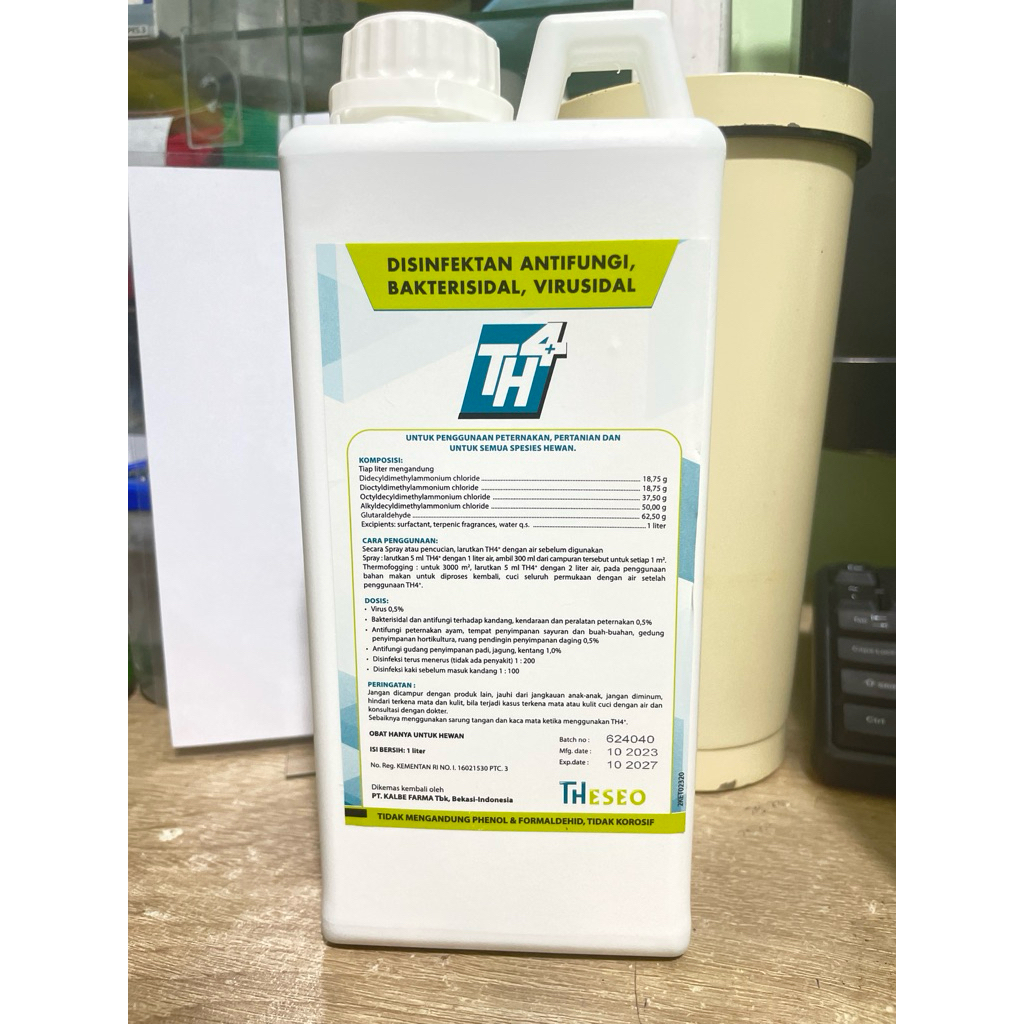 TH4 1 Liter Desinfektan spektrum Luas original dari kalbe kemasan asli kalbe