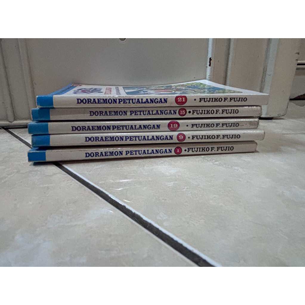 komik doraemon petualang