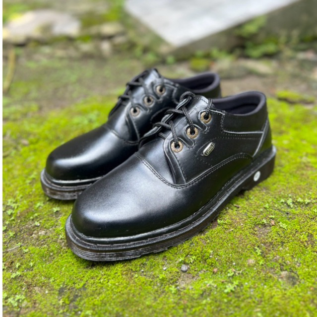 sepatu kulit sepatu tali sepatu kulit tali sepatu oxford
