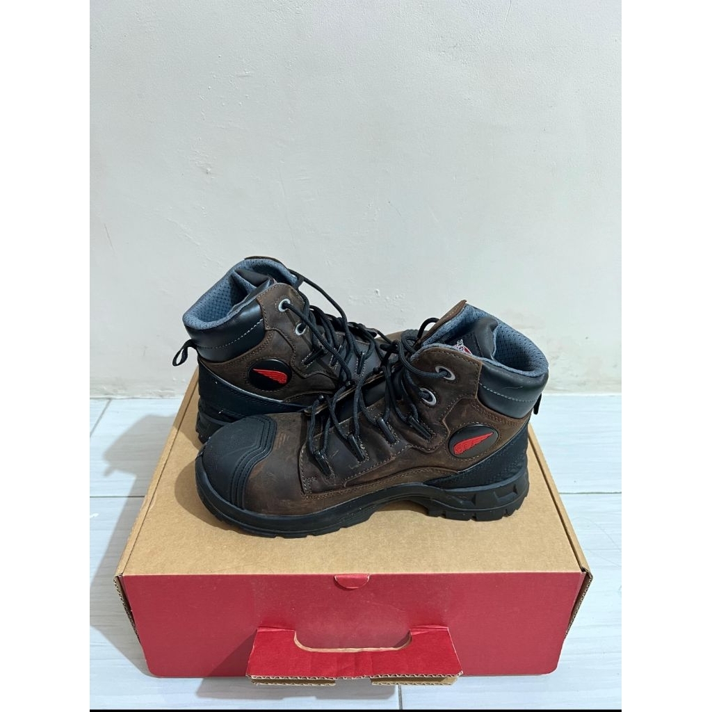 SEPATU SAFETY REDWING 3228