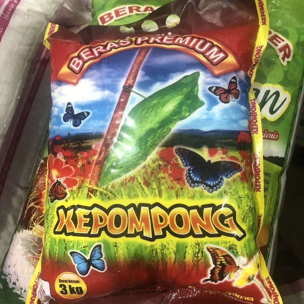

Beras Premium cap Kepompong 3 kg - Higienis, Pulen, dan Putih Alami