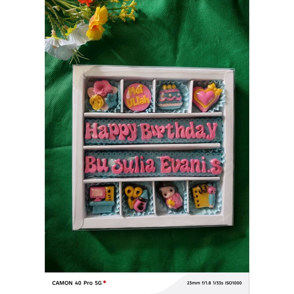 

coklat hadiah ulnag tahun guru/coklat untuk guru murah/coklat karakter/coklat murah/hampers untuk guru