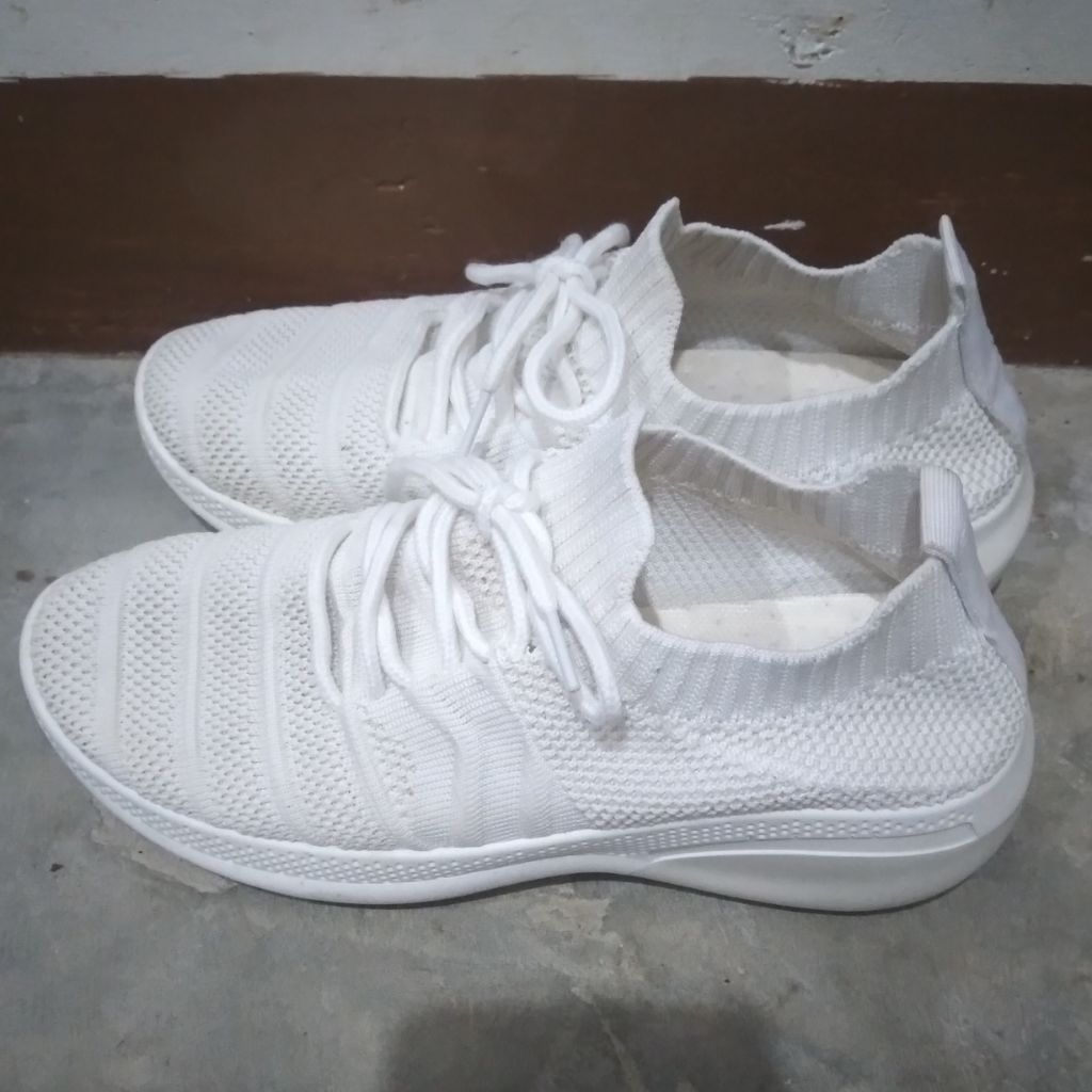 SEPATU WANITA NAZARU  PL