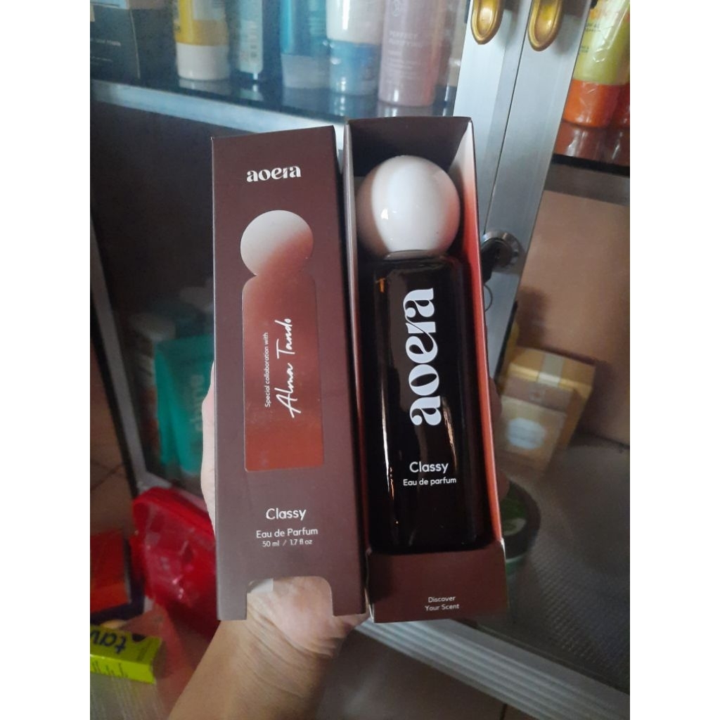 aoera PARFUM x alma tando CLASSy
