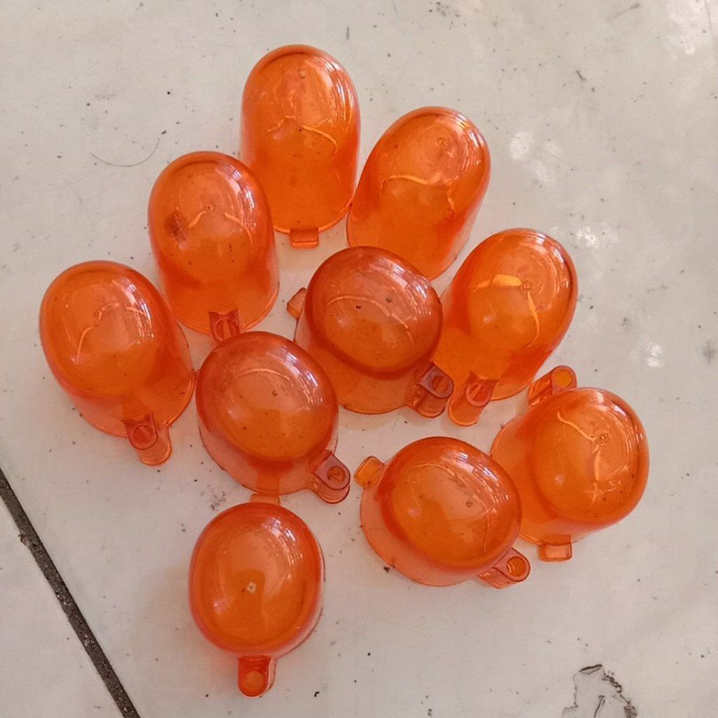 Mika sein depan bagian dalam Suzuki Tornado