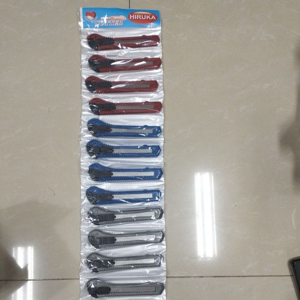 

Pisau cutter HIRUKA/lusinan/grosir
