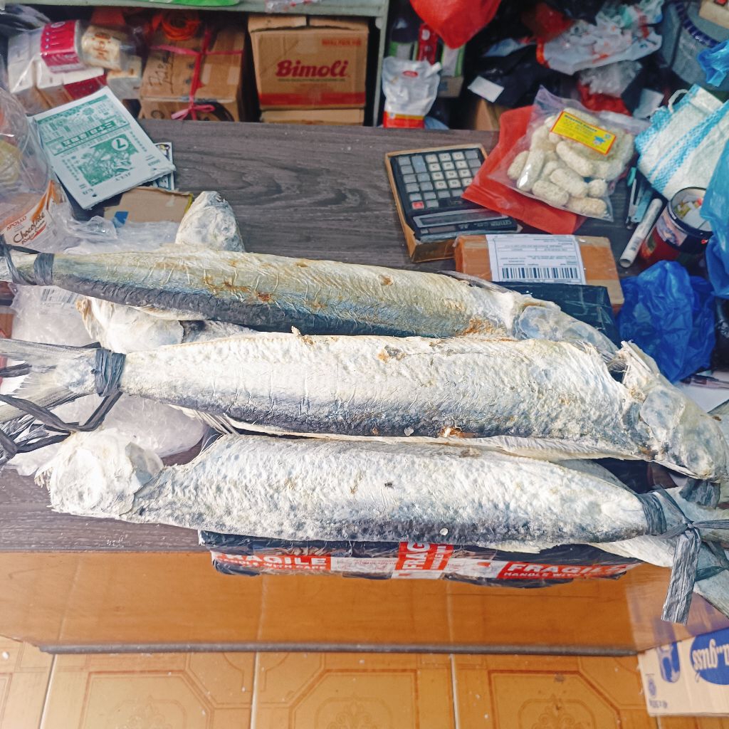 

Ikan Asin Parang Long 700gram khas Sinaboi