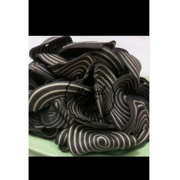 

kuping gajah warna hitam 101gr