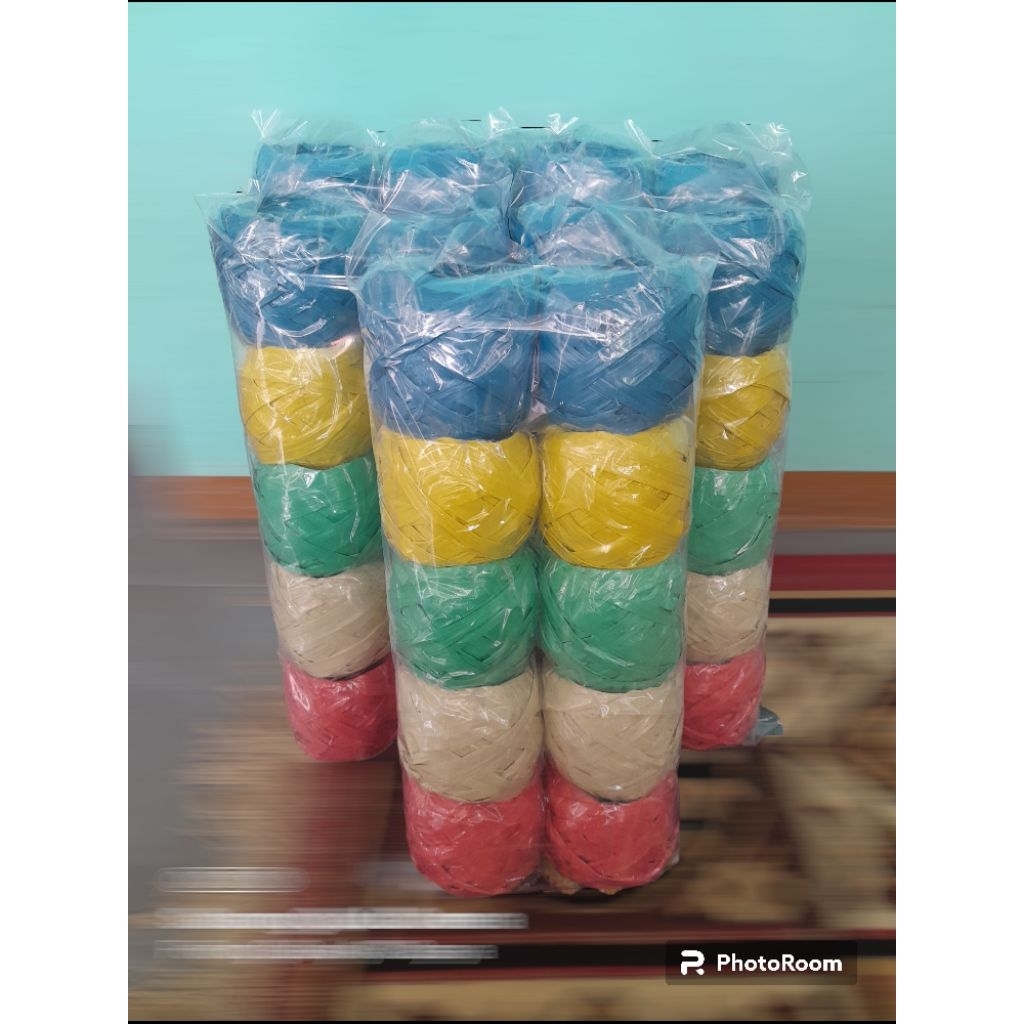 

3 pack isi 30 gulungan tali rafia super warna bukan kw eceran 1000