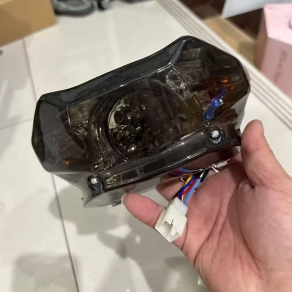 Lampu Stop Led Belakang Mio sporty Lama lampu stop led belakang mio sporty lama