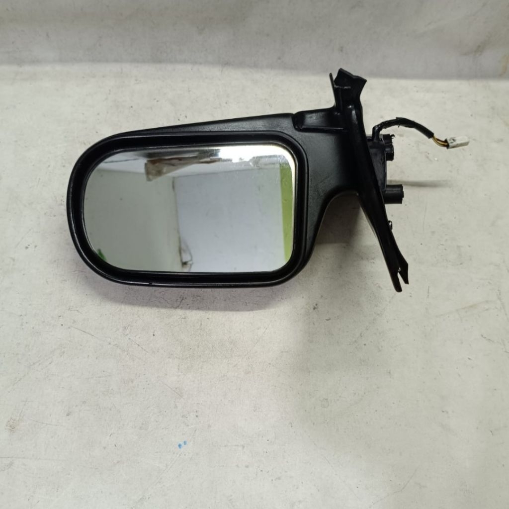Spion kanan daihatsu charade classy winner G100 G102 elektrik
