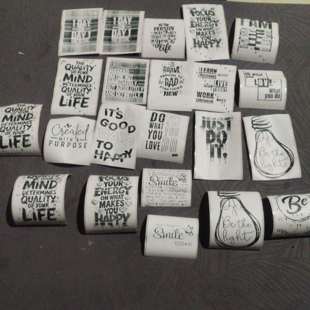 

Stiker Motivasi Hitam Putih