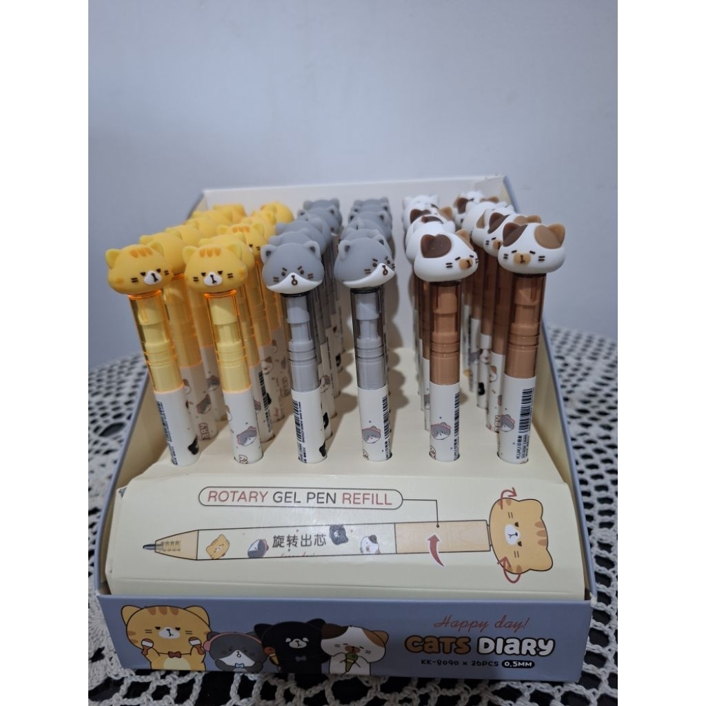 

Pulpen kepala kucing lucu bisa diputar