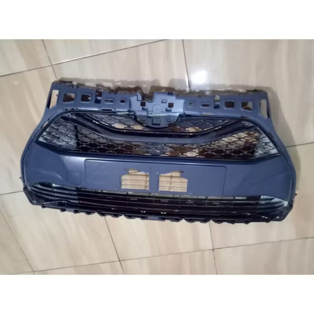 Base Grill Toyota Sienta Facelift 2019