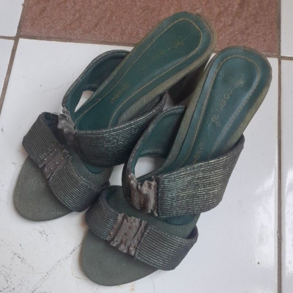 Sendal Heels Joo Kutsu Wanita size 39 Second