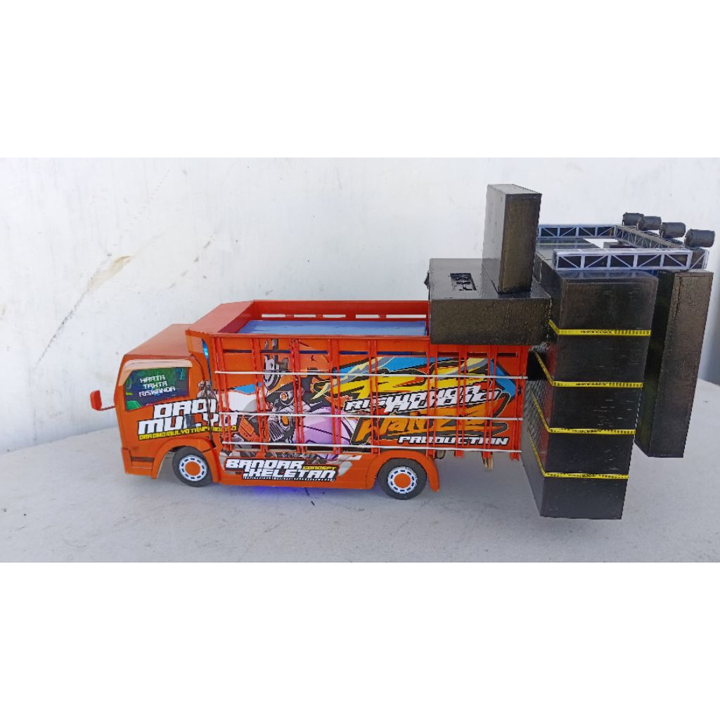 Miniatur truk sound riswanda