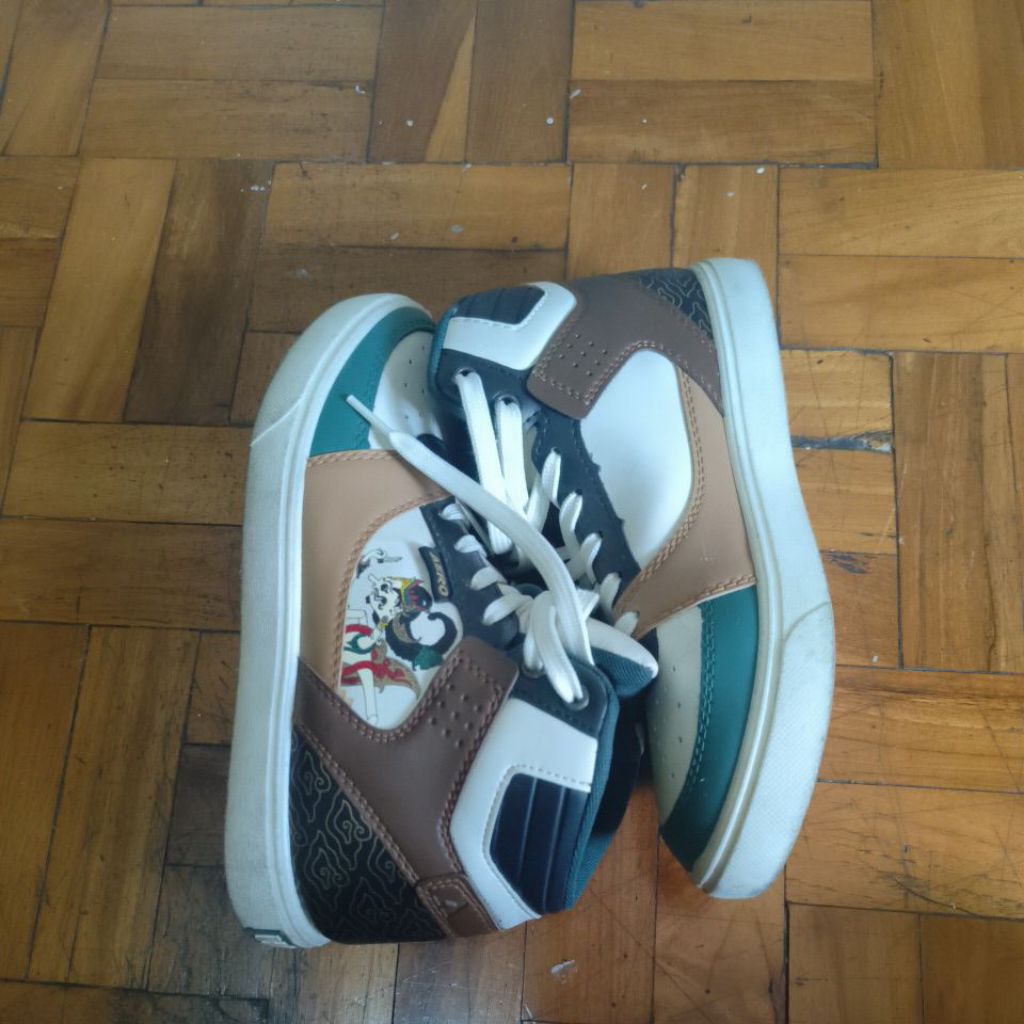 Aerostreet Hoops Wayang Limited edition
