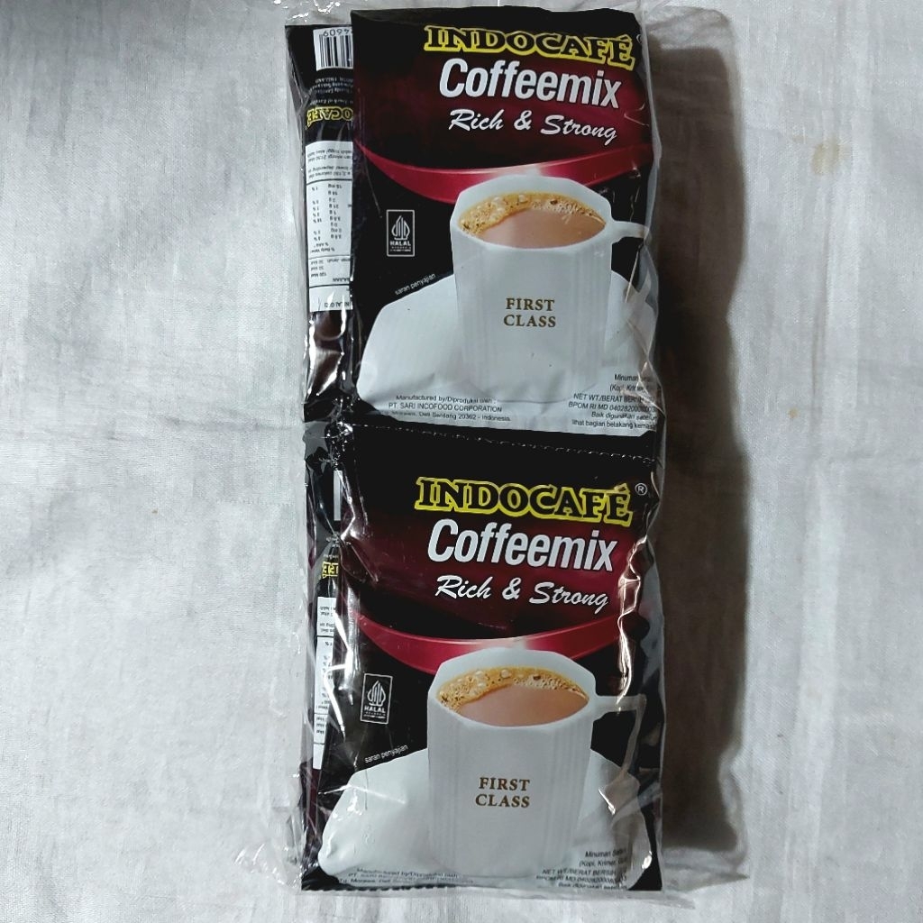

[BELI BANYAK LEBIH HEMAT] INDOCAFE COFFEEMIX RICH & STRONG (isi 10 pcs)