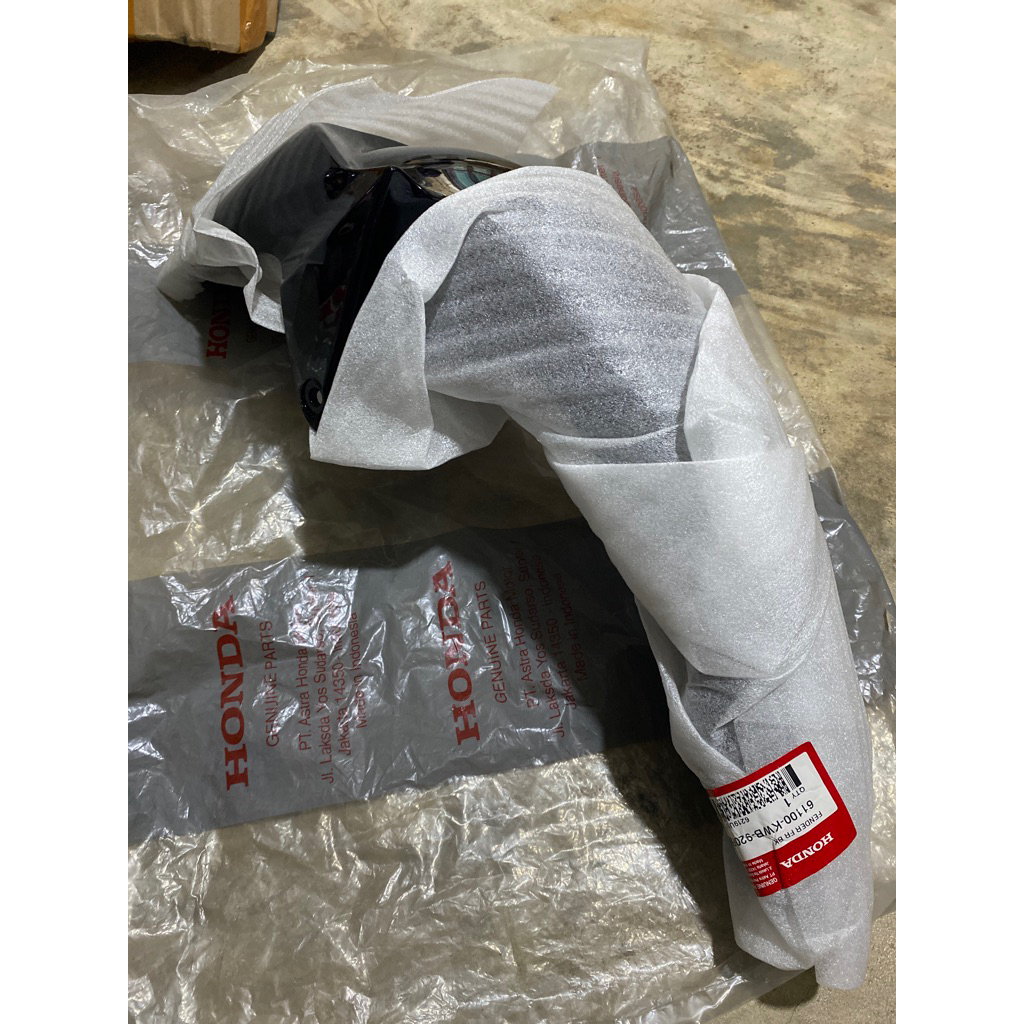 61100 KWB 920 FMB SPAKBOR DEPAN BLADE KARBU 110 HITAM ORIGINAL AHM