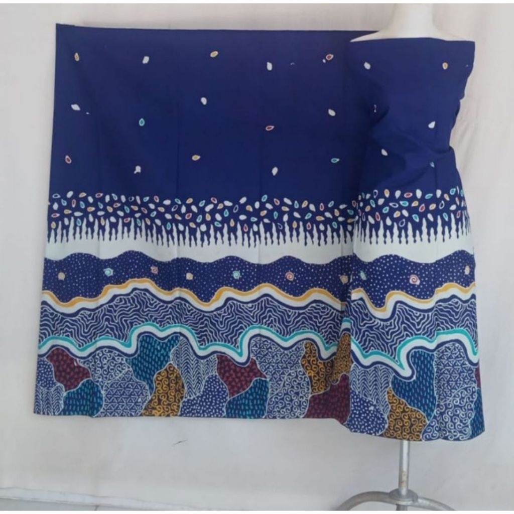 KAIN BATIK TULIS MADURA BIRU