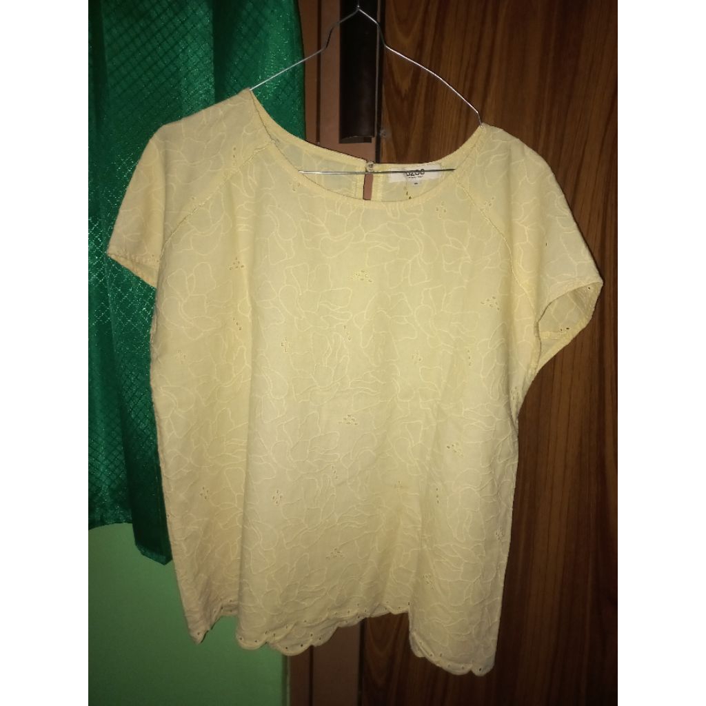 (preloved) blouse katbol