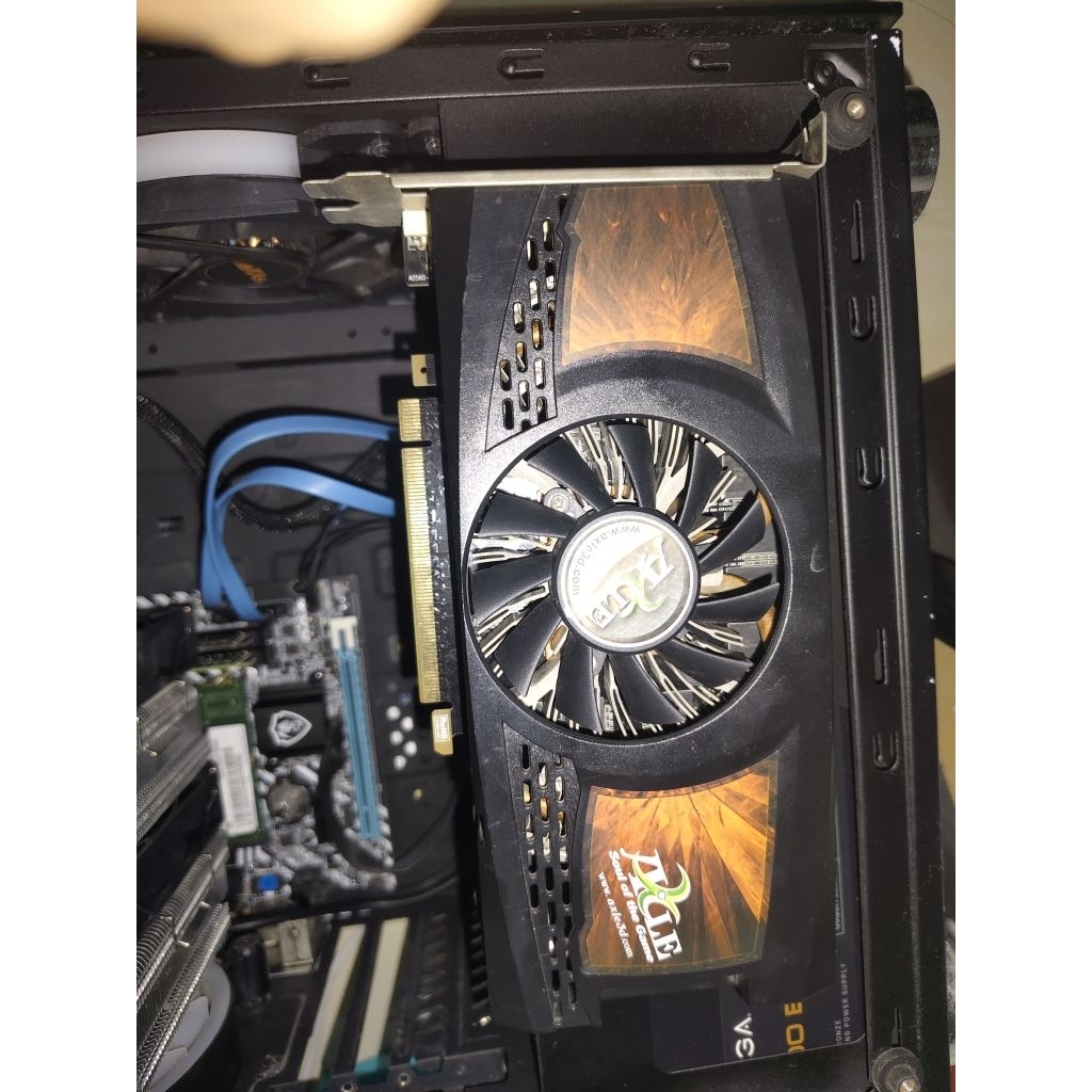 GTX 560 2gb ddr5