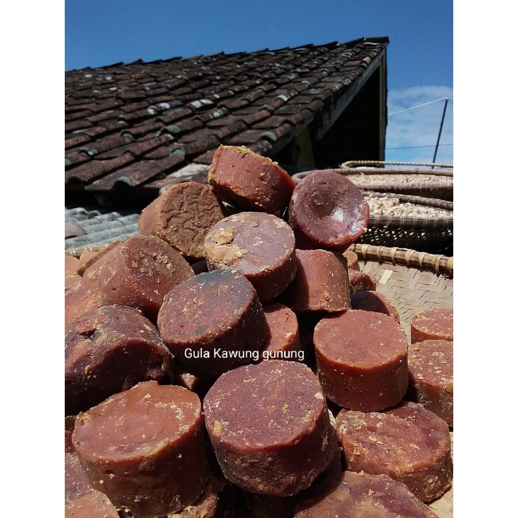 

Gula Aren Asli Kawung Organik Asli 1kg (Bungkus Daun Kelapa)