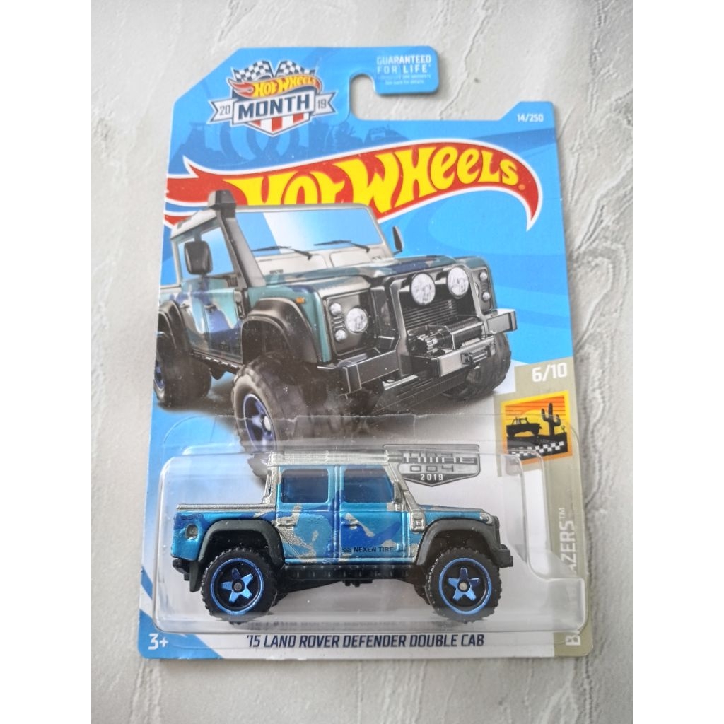 Hot Wheels Zamac '15 Land Rover Defender Doubel Cab (US Card)