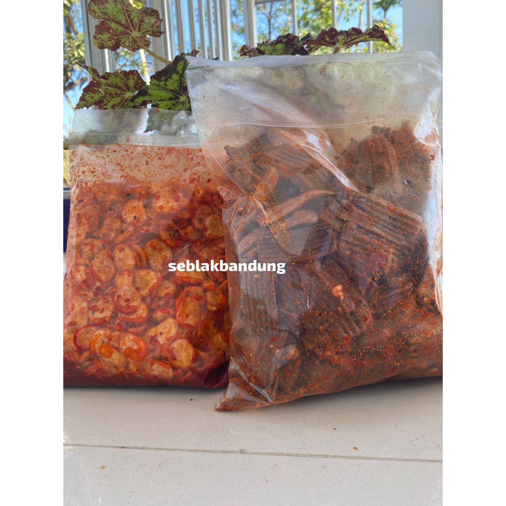 

PAKET HEMAT[BUNDLING 2PCS] SEBLAK KERUPUK BAWANG+KERUPUK JENGKOL ASBES/KOTAK PEDAS DAUN JERUK