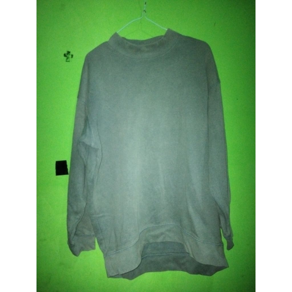 [ Preloved ] Crewneck Uniqlo, sweater Uniqlo, sweatshirt, hoodie Uniqlo, sweater oversize