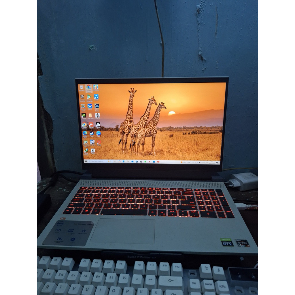 DELL G15 Ryzen Edition  RYZEN 7 5800   RAM 8   SSD 512   DUAL VGA RTX3050 4GB