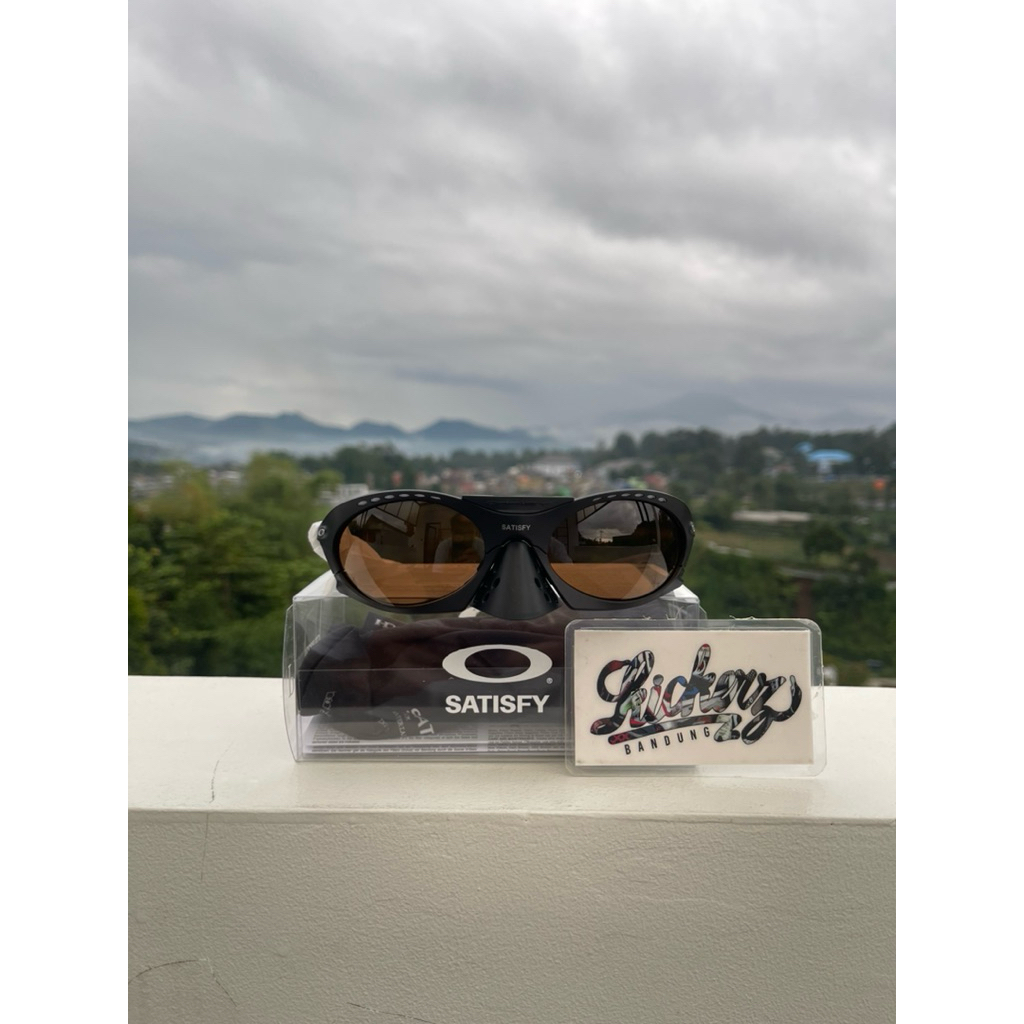 Satisfy x Oakley Plantaris Prizm Matte Black ORIGINAL
