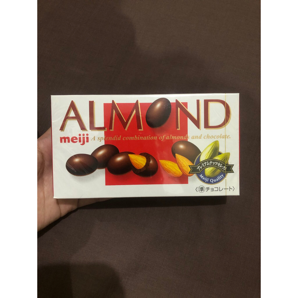 

Chocolate almond jepang