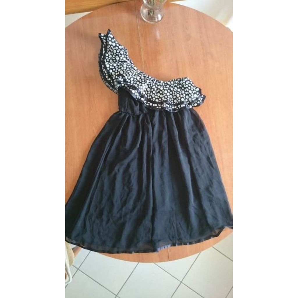 Gaun Dress Pesta Wanita One Shoulder Hitam Polkadot Ruffle Black Like New Preloved PL Prelove