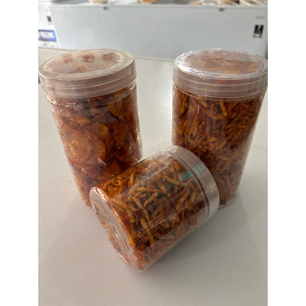 

Orek kentang kacang /kentang Mustofa coin wijen / orek kentag teri kacang