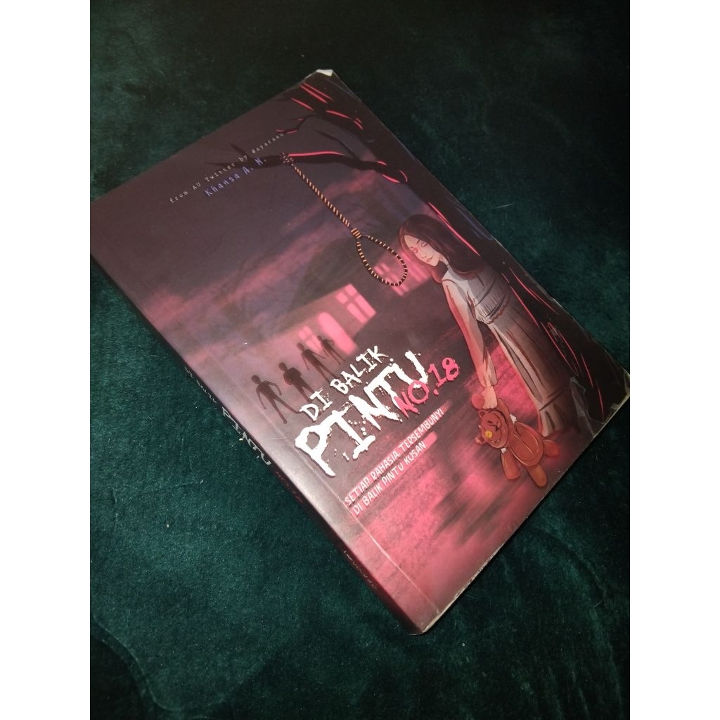 BUKU NOVEL HORROR (bonus komik)