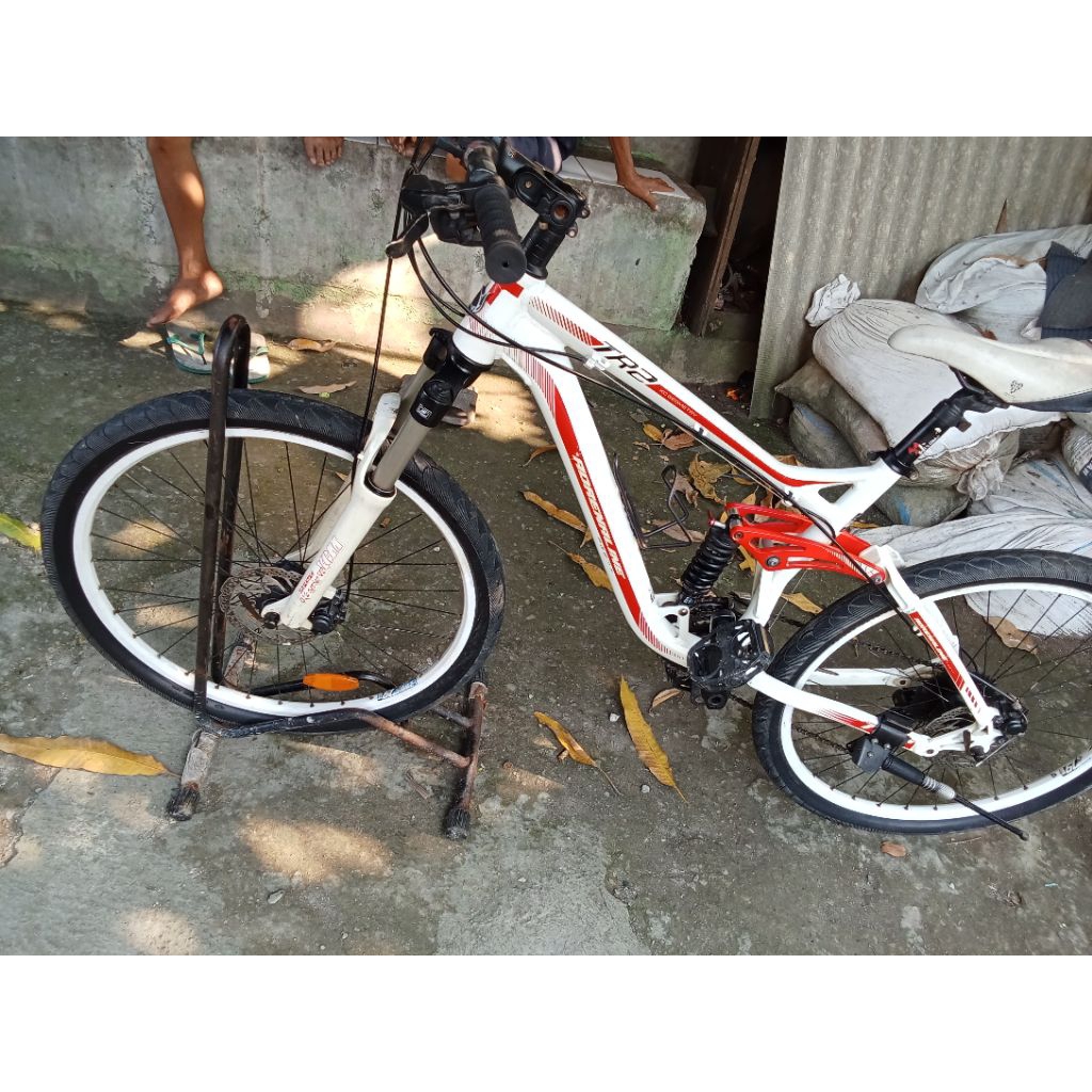 MTB  fulsus adrenaline TR 2  size  M  26in