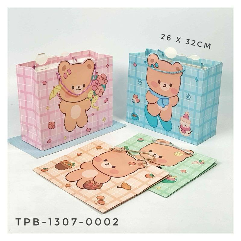 

TPB 1307-0002 - ISI 12 PAPERBAG LANDSCAPE BENTUK UK 33X26X12 BTK KUPING BEAR MTF MIX KOTAK