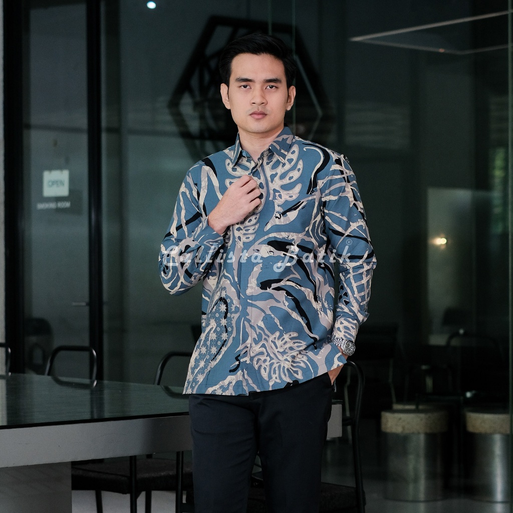 CALLISTA BATIK Kemeja Batik Pria Motif Wilangga Biru Muda Kombinasi Desain Premium  Full Furing
