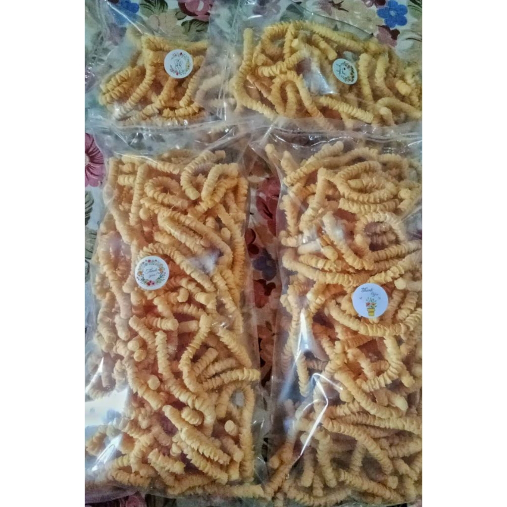 

kue kering rumput laut / ulat sutra 250gr rasa original