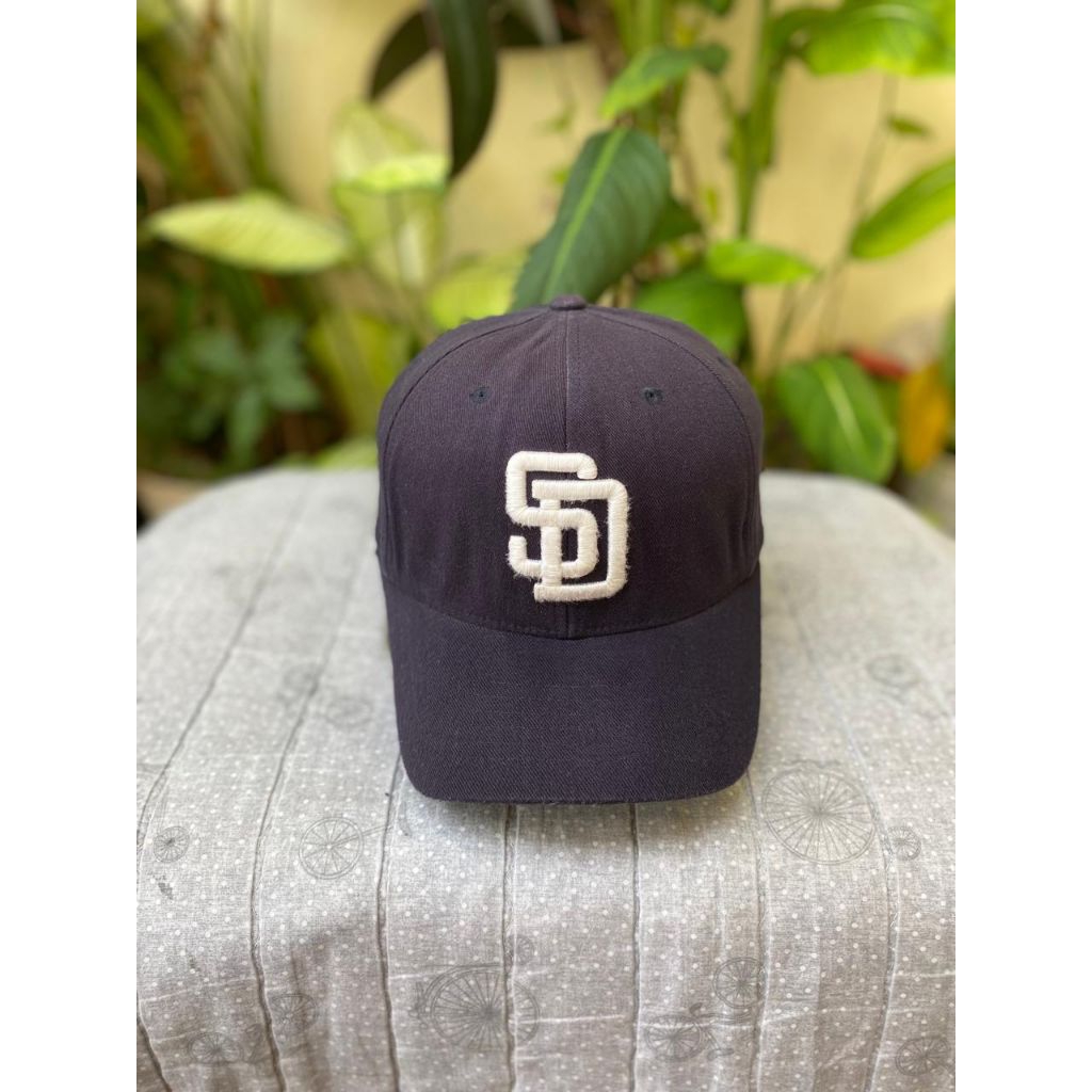 Topi MLB Padres Setelan