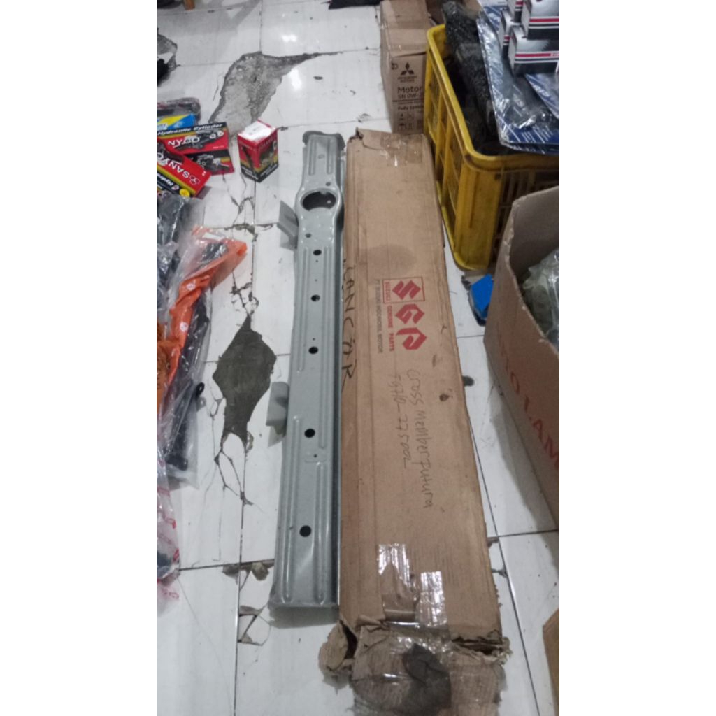 DUDUKAN STIR PALANG SASIS SUZUKI FUTURA T120SS ASLI SGP