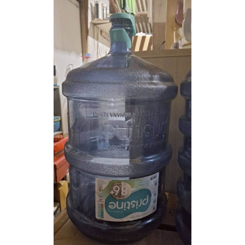 

galon pristine kosong