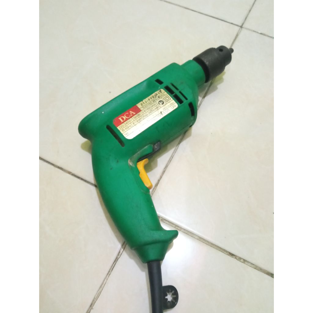 bor dril merek DCA ukuran 13mm bisa kanan kiri kondisi bekas normal siap pakai kerja suara halus