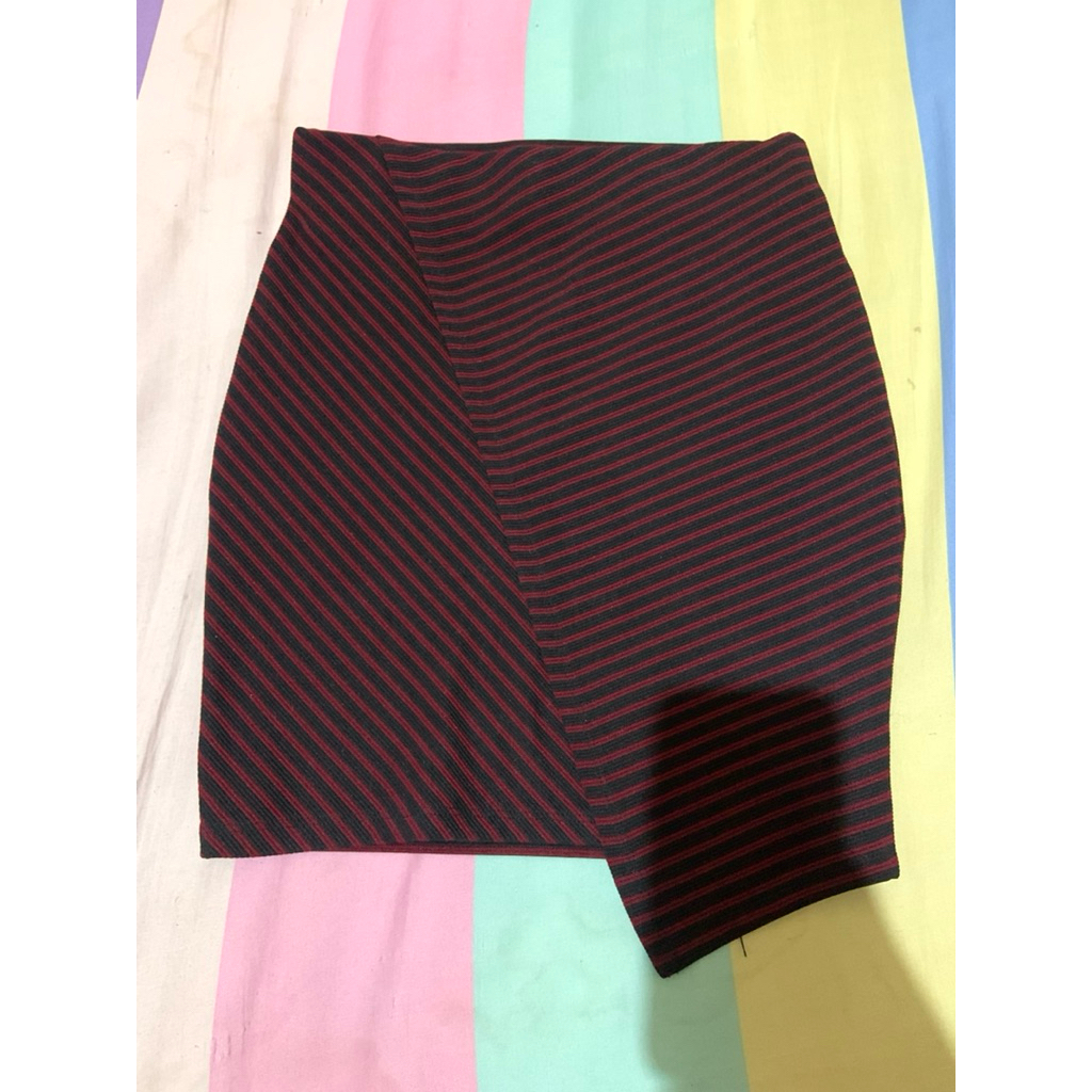 preloved rok pull and bear*